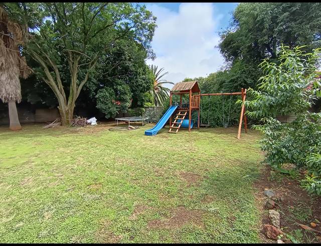 3 BEDROOM HOUSE FOR SALE IN BRACKENHURST